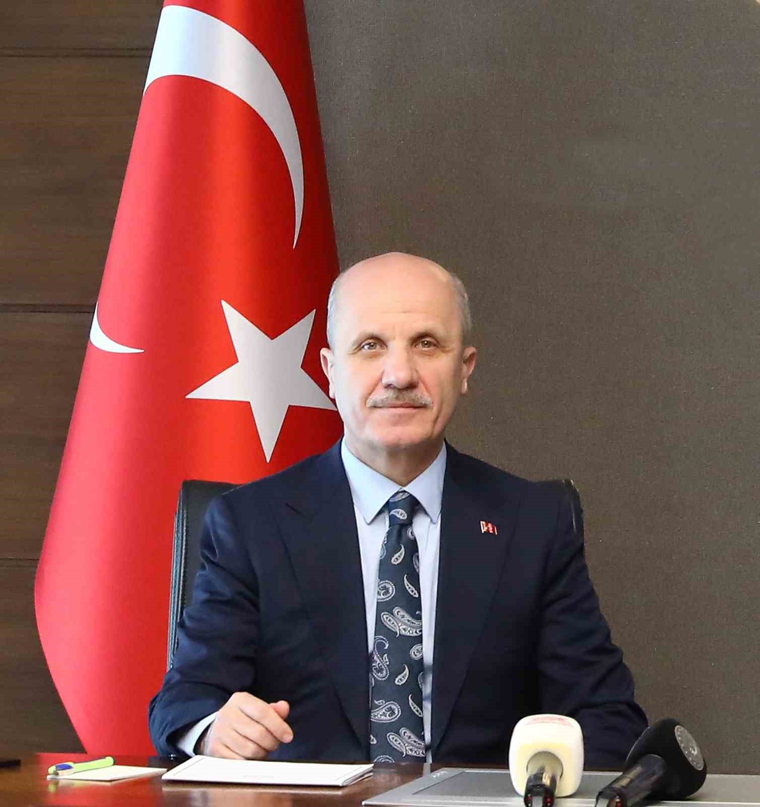 İkinci depreme ameliyatta yakalanıp, hekimlerin sedyeye sarılarak koruduğu Kenan Karadağ o anları anlattı 10 ikinci depreme ameliyatta yakalanip hekimlerin sedyeye sarilarak korudugu kenan karadag o anlari anlatti 6 s8tjt1rJ
