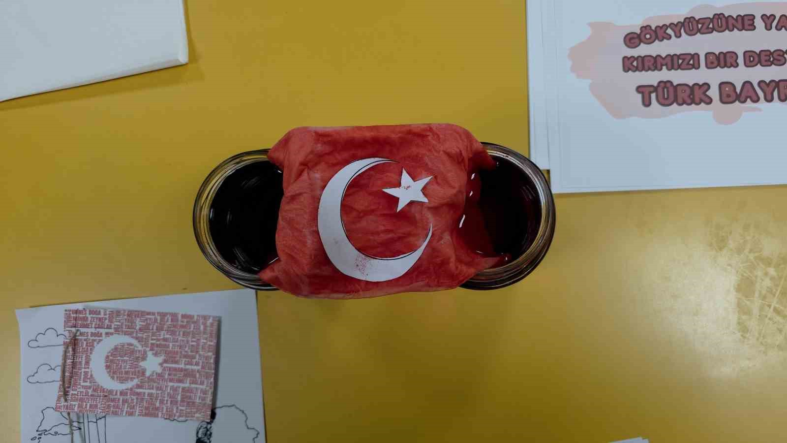 ikinci donem bayrak sevgisi temasiyla basladi 1