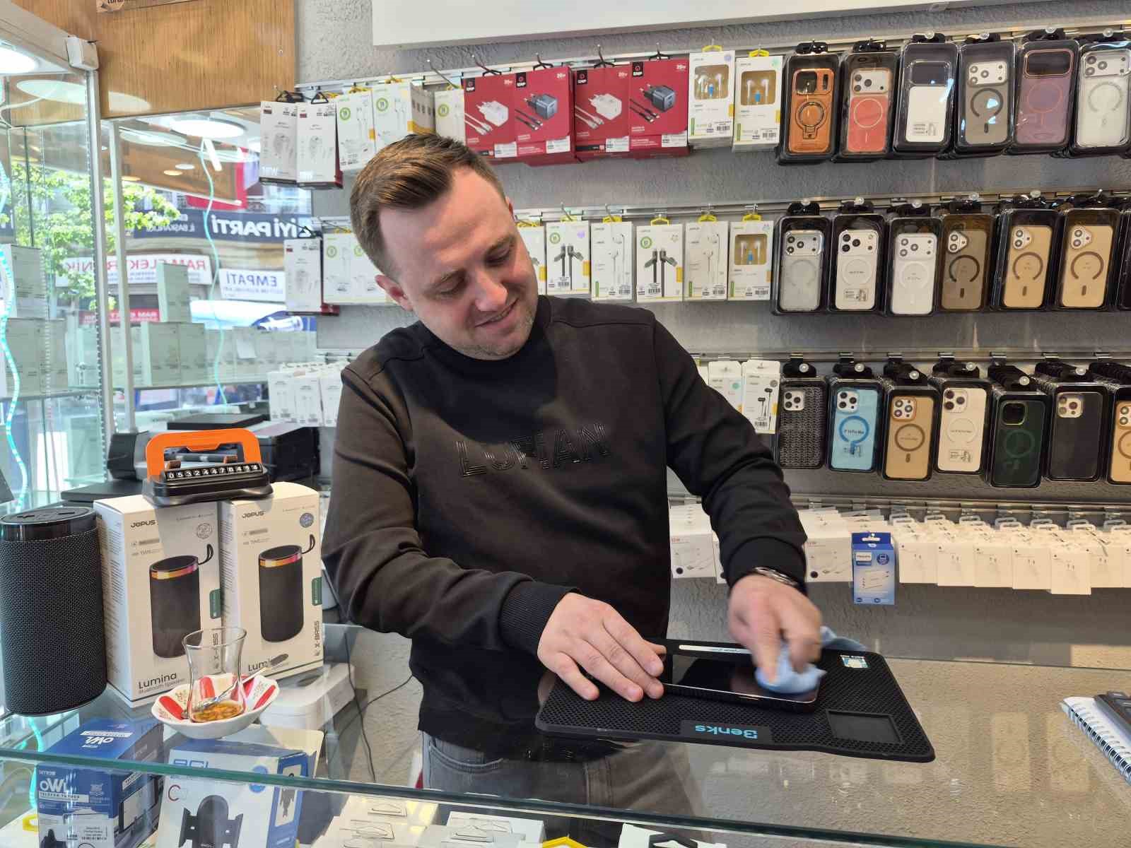 İkinci el telefonlarda merdiven altı ’yenileme’ dönemi bitiyor 5 ikinci el telefonlarda merdiven alti yenileme donemi bitiyor 1 uFKwjQk8