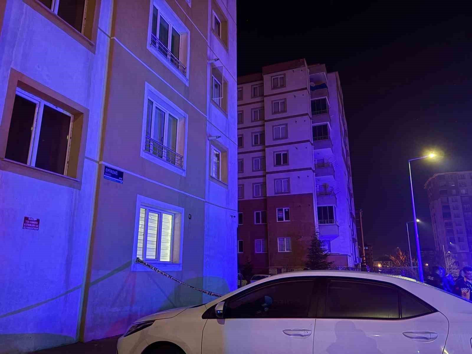 ikinci kattan dusen yasli kadin hayatini kaybetti 3 6dcyeiUQ