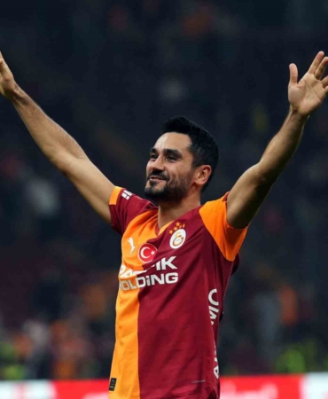 ikinci-yari-yusuf-demir-cikti-ilkay-gundogan-girdi-NwkZYjy5.jpg