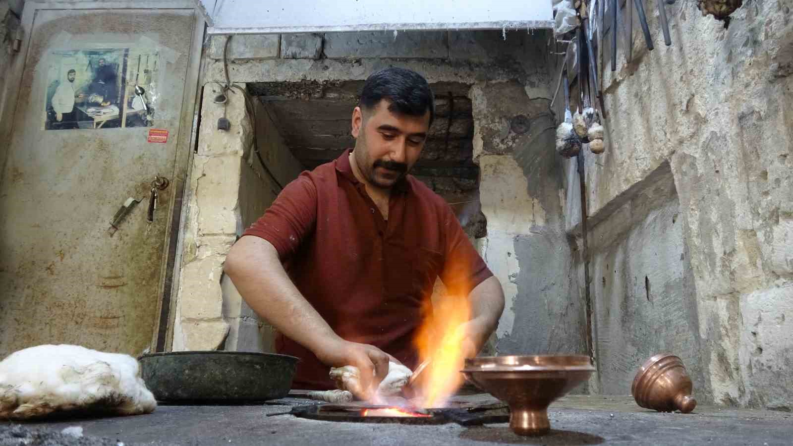 ikiz kardesler baba meslegini yasatiyor 2 GUG1gvk3