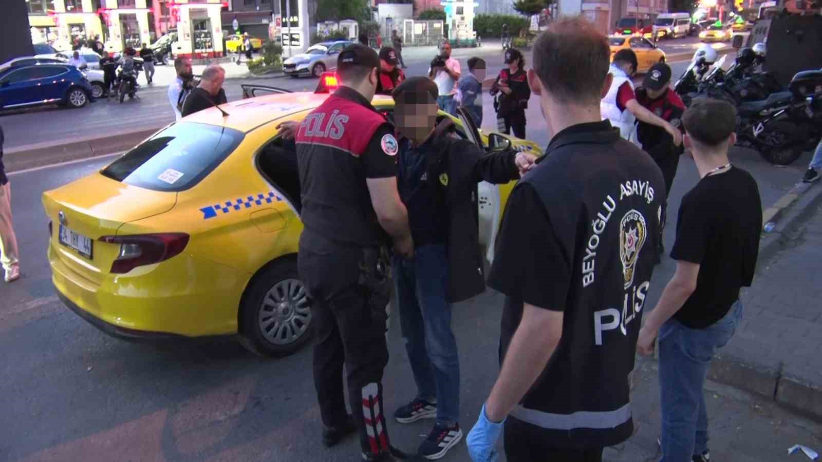 il emniyet muduru yildiz istanbulun huzurunu golgelemeye calisan unsurlara karsi sokak sokak mucadelemizi surduruyoruz I6Jzfq1L