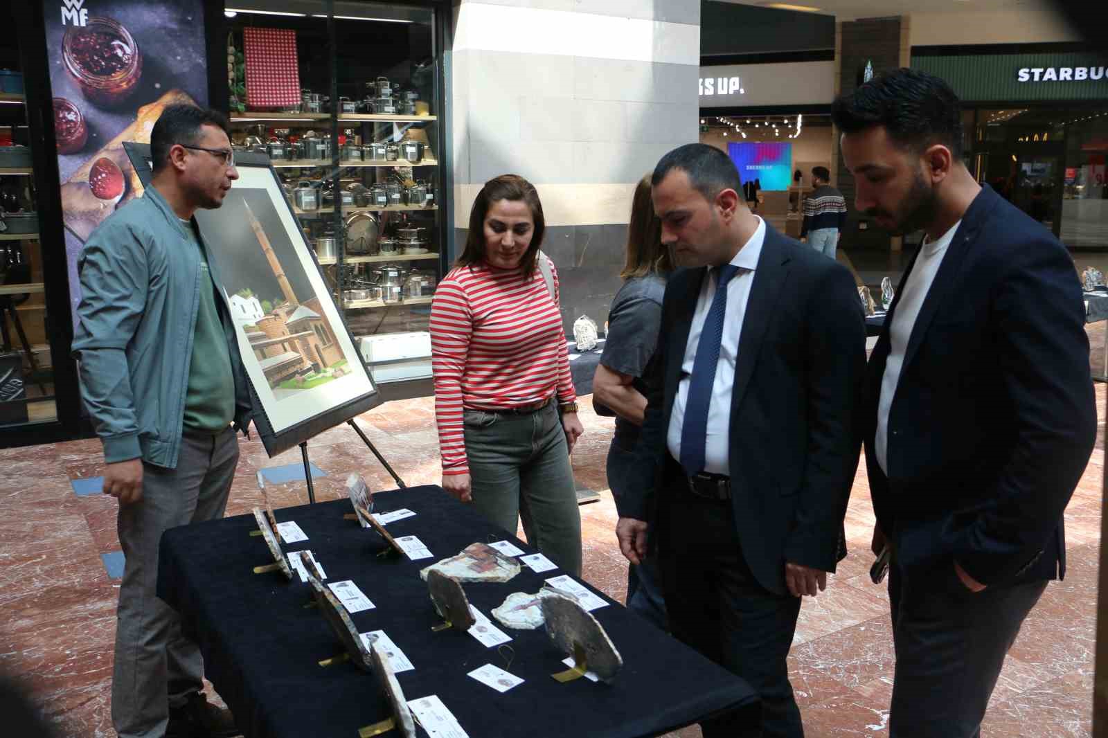 il il turkiye sergisi diyarbakirda sanatseverlerle bulustu 4 Ejzhjf74
