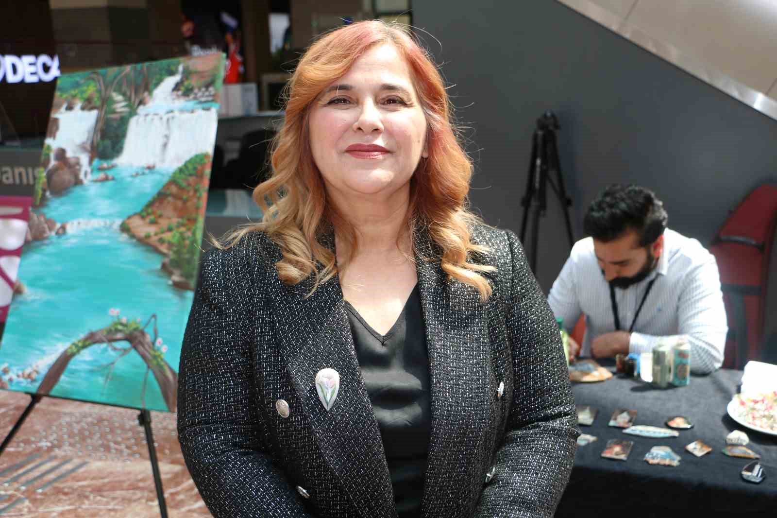 il il turkiye sergisi diyarbakirda sanatseverlerle bulustu 8 bKf84BJz