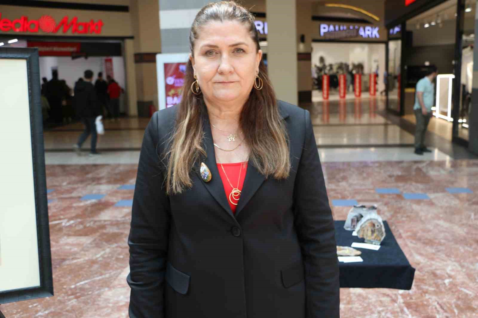 il il turkiye sergisi diyarbakirda sanatseverlerle bulustu 9 4KTAUegf