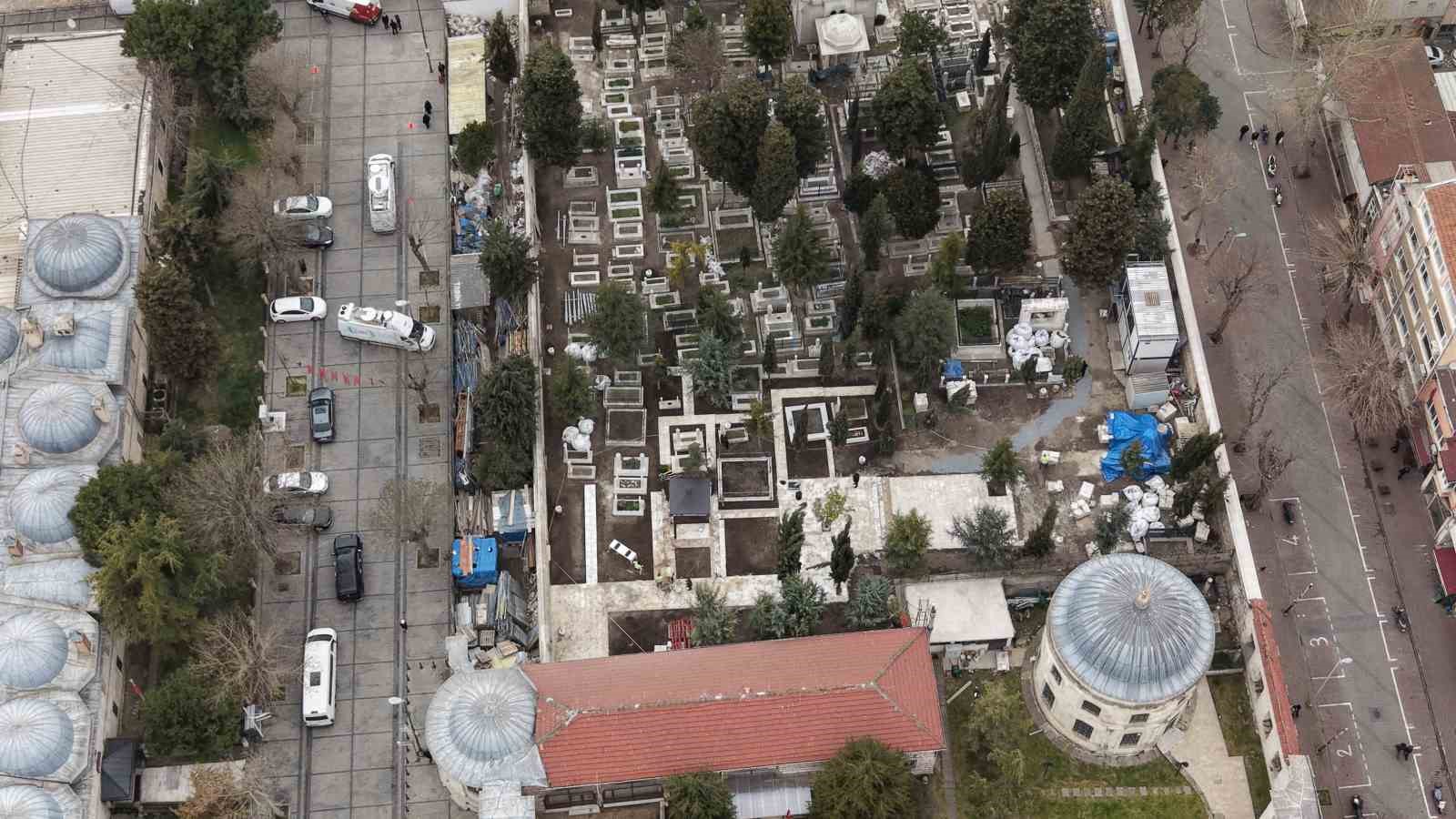 ilber ortaylinin defnedilecegi fatih camii haziresi dronla goruntulendi 3 7l3NNqM1