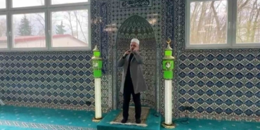 ilber-ortaylinin-yillar-onceki-vasiyeti-yerine-getirildi-sesine-hayran-kaldigi-o-imam-selasini-okudu-mK3iHWpk.jpg