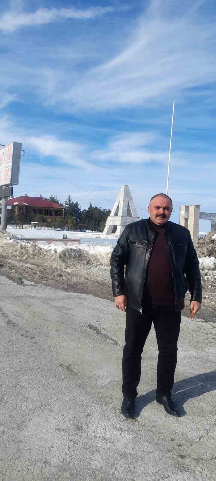 İlçe meydanında 9 kurşunla öldürüldü: Olayın ardından intikam çıktı 5 ilce meydaninda 9 kursunla olduruldu olayin ardindan intikam cikti 1 QACpuLue