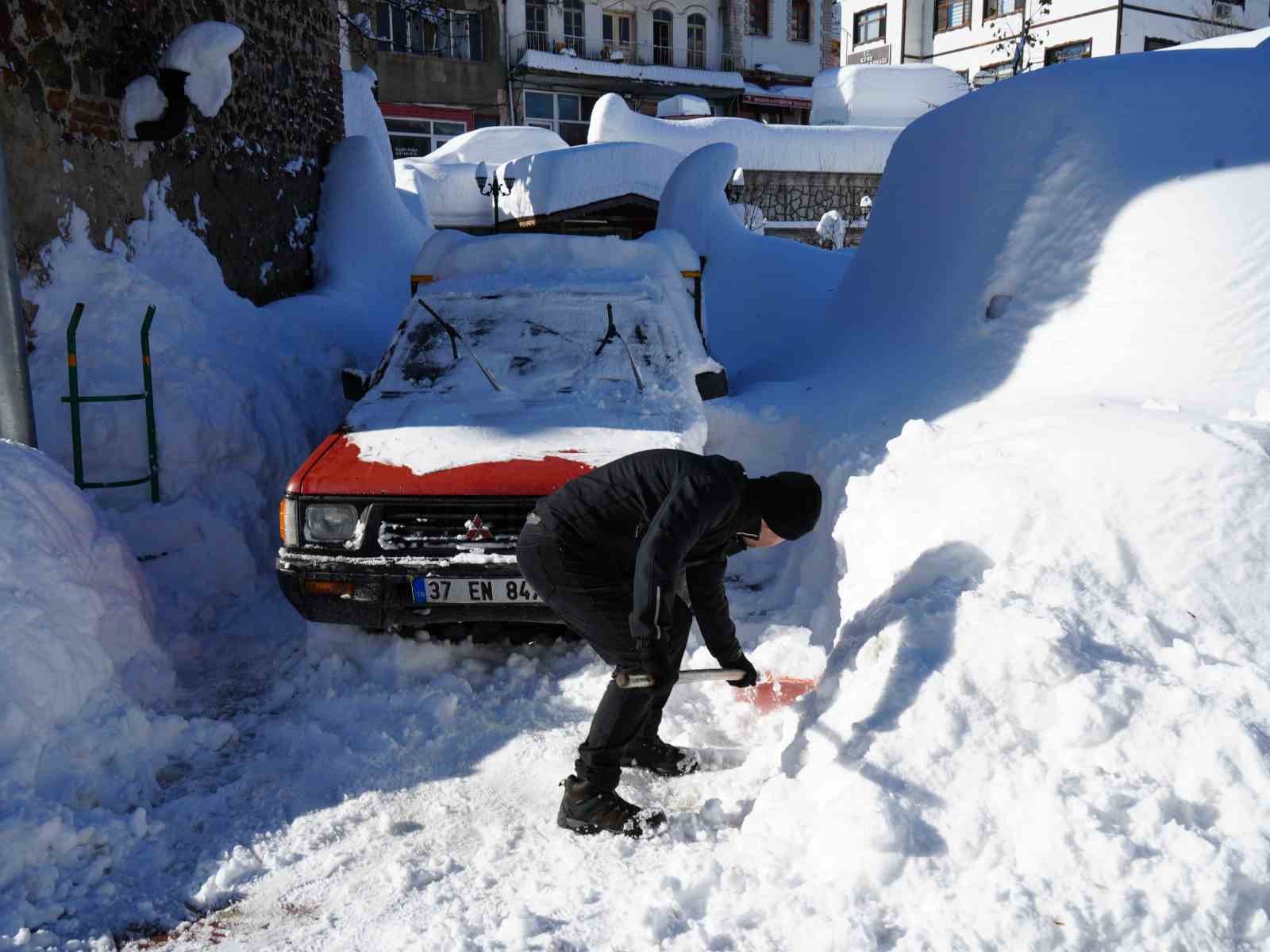ilceler kara gomuldu ortaya cikan manzara sasirtti 5 LhPd2qpa