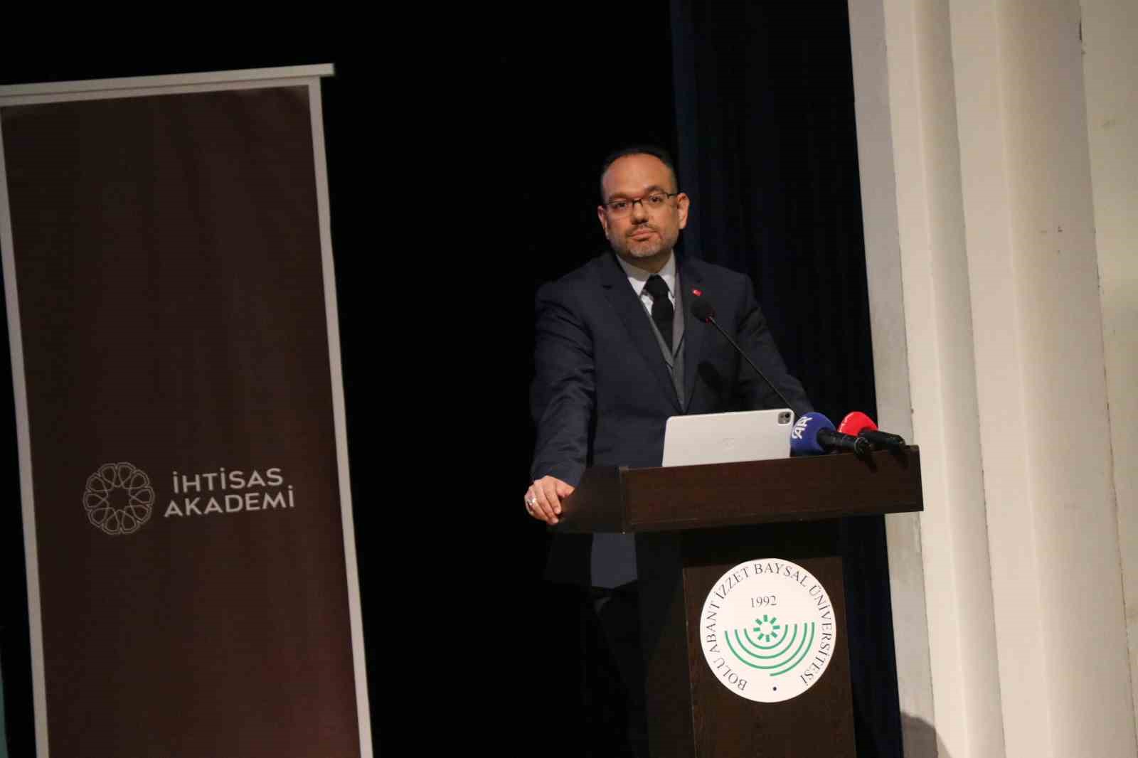 iletisim baskan yardimcisi sahin teknoloji bagimliligi sosyal izolasyona neden oluyor 0