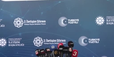 iletisim-baskani-duran-1-iletisim-surasi-2003-subat-tarihinde-yapilmisti-o-gunden-bugune-cok-O9Cww8aq.jpg
