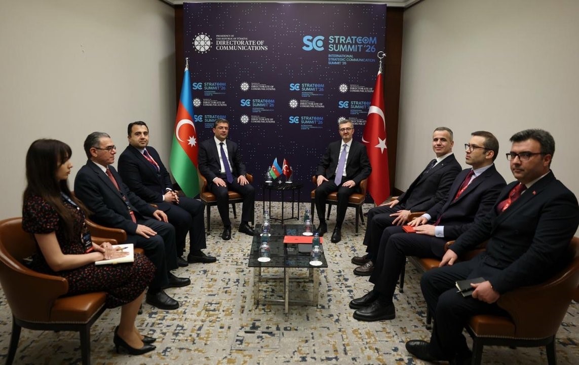 iletisim baskani duran azerbaycan medya kalkinma ajansi baskani ismayilov ile gorustu 0 8l4dvVOY