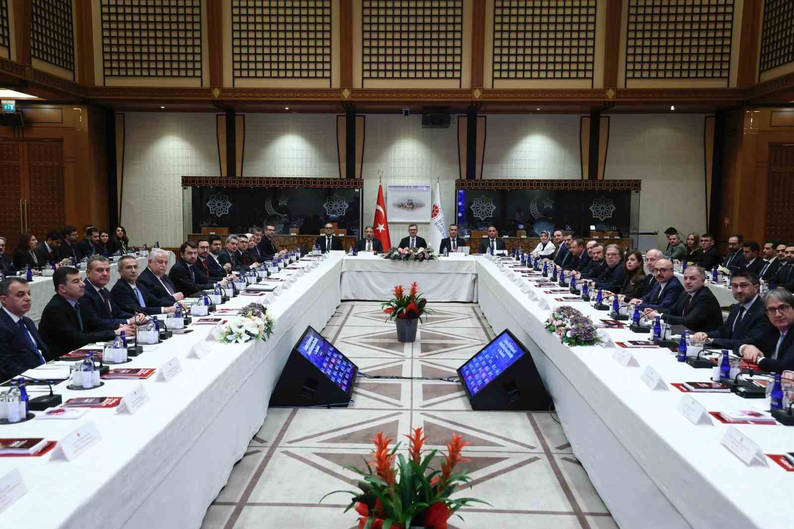 iletisim baskani duran kamu diplomasisi iletisimin silah gibi kullanildigi bir cagda cok kritik 3 5MbVgMRg