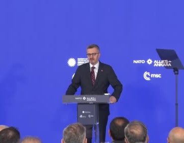 iletisim-baskani-duran-turkiye-cogu-zaman-dogu-ile-bati-arasinda-bir-kopru-olarak-tanimlanir-diCQnK3c.jpg