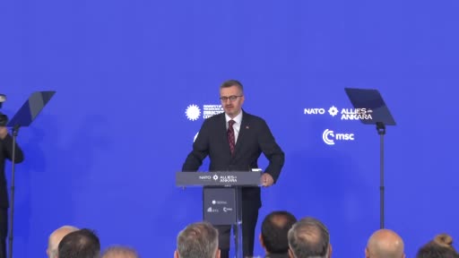 iletisim-baskani-duran-turkiye-cogu-zaman-dogu-ile-bati-arasinda-bir-kopru-olarak-tanimlanir-diCQnK3c.jpg