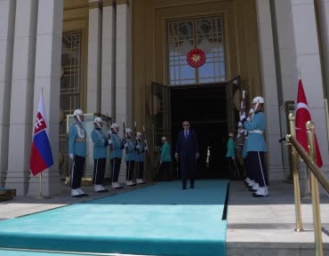 iletisim-baskanligi-liderler-turkiye-slovakya-ikili-iliskileri-ile-bolgesel-ve-kuresel-konulari-ele-aldi-jiI9Ex4P.jpg