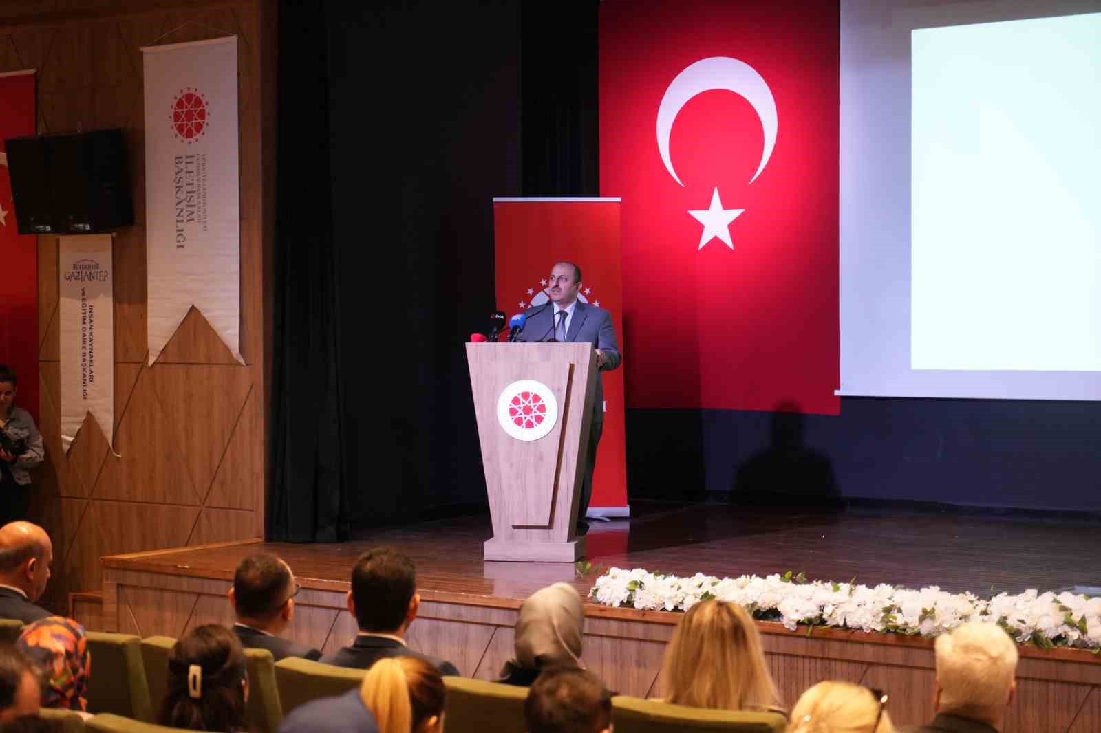 iletisimin yeni yuzyili egitim programi gaziantepte duzenlendi 3 JmEFMHgh