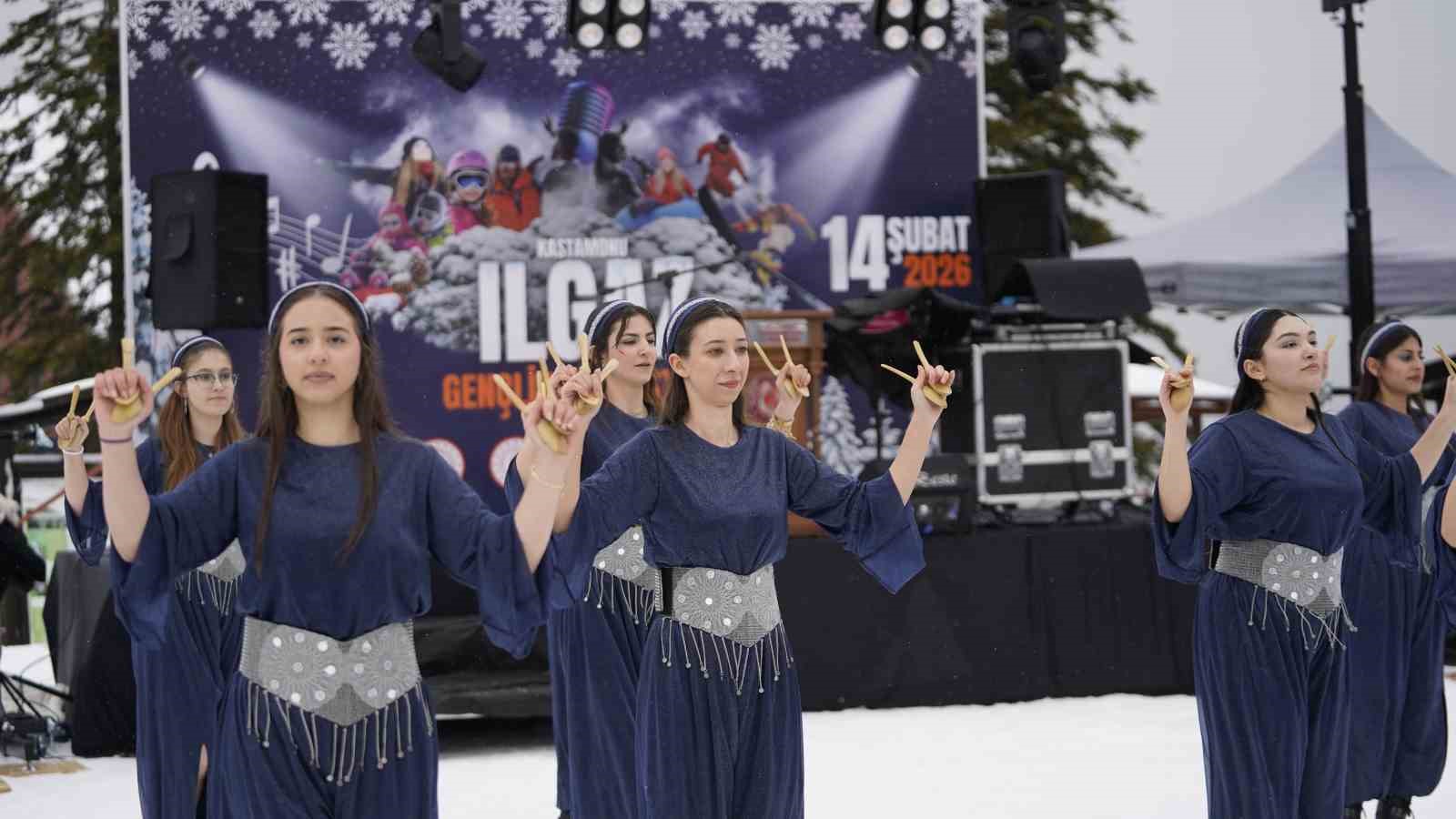 Ilgaz Dağı’nda Sevgililer Günü’nde düzenlenen festival yoğun ilgi gördü 12 ilgaz daginda sevgililer gununde duzenlenen festival yogun ilgi gordu 8 ch5U3HpM