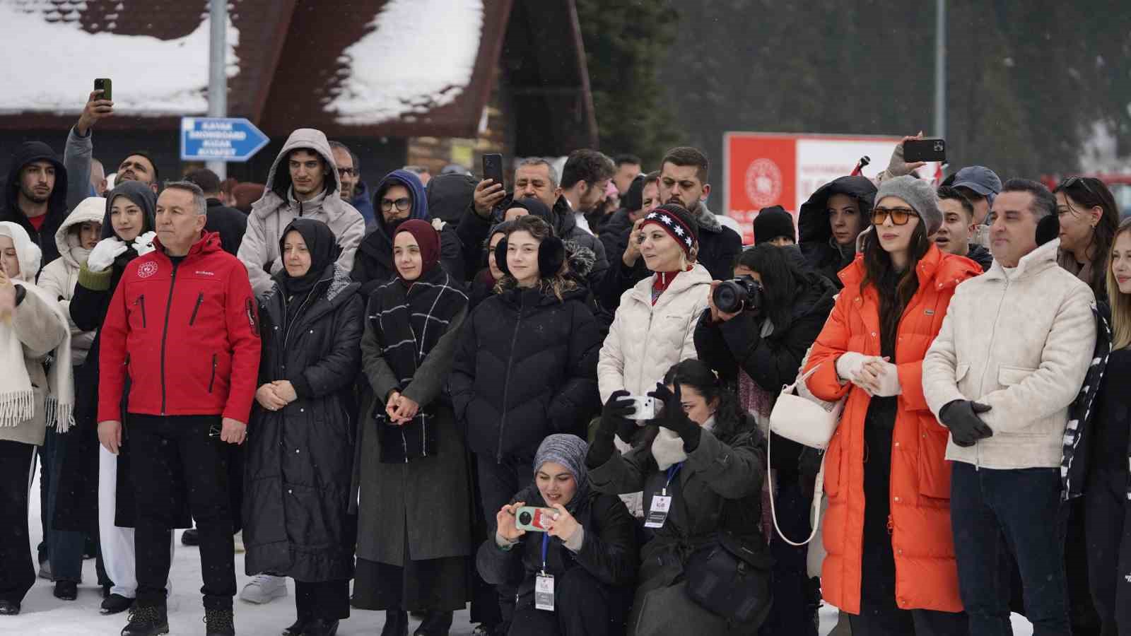 Ilgaz Dağı’nda Sevgililer Günü’nde düzenlenen festival yoğun ilgi gördü 13 ilgaz daginda sevgililer gununde duzenlenen festival yogun ilgi gordu 9 OL1nFnUi