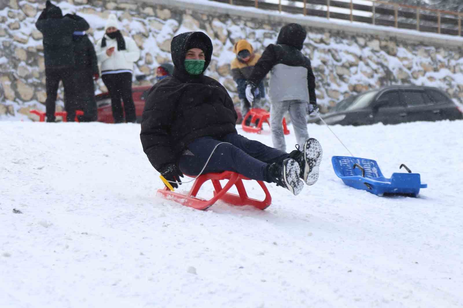 ilgaz dagindaki yurduntepe kayak merkezinde sezon basladi 9 ipEK8uwa