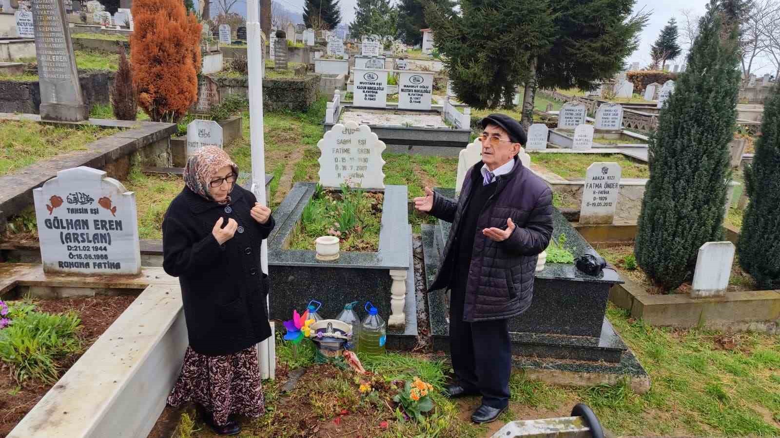 İlk bayramda hüzün: Sinem Topaloğlu’nun ailesi mezarı başında müebbet hapis cezası talep etti 8 ilk bayramda huzun sinem topaloglunun ailesi mezari basinda muebbet hapis cezasi talep etti 4 ievvCcg4