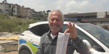 ilk-kez-ceza-yiyen-surucu-4-bin-tllik-hiz-cezasi-icin-polis-ekiplerini-tebrik-1nK6xKkl.jpg