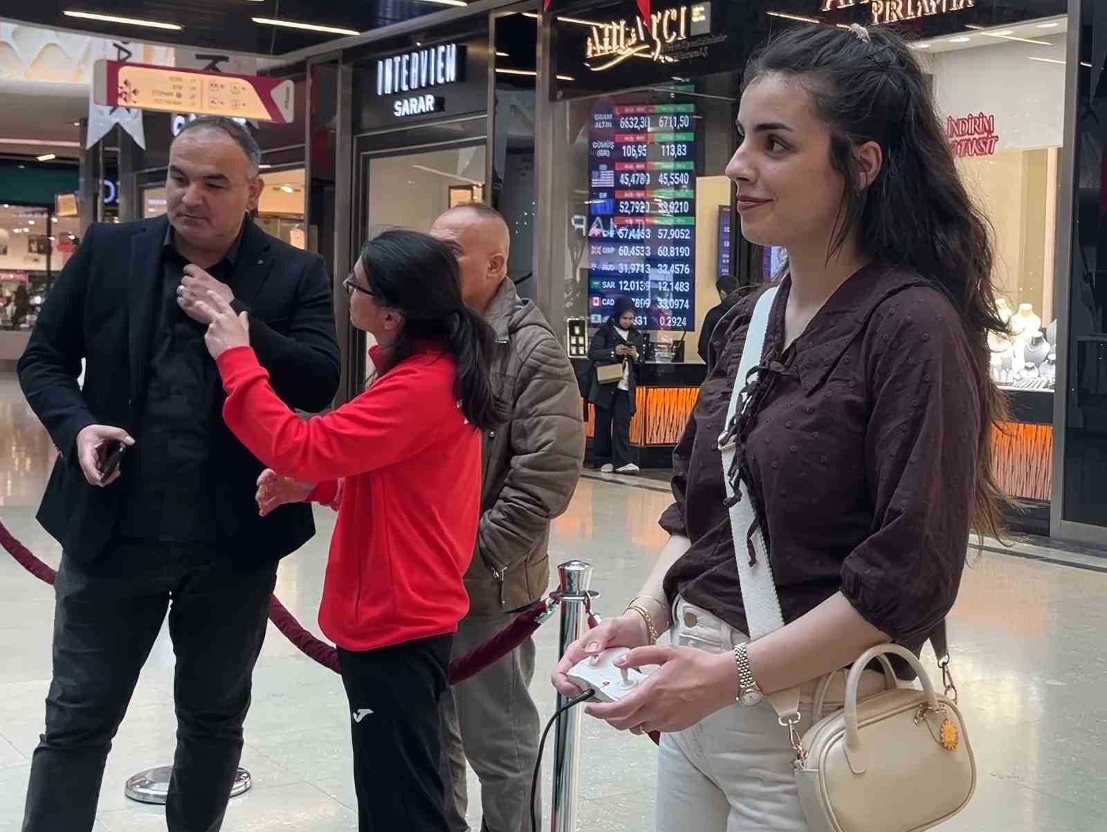 ilk kez dron kullandilar heyecani doyasiya yasadilar 0 gDrfgam9