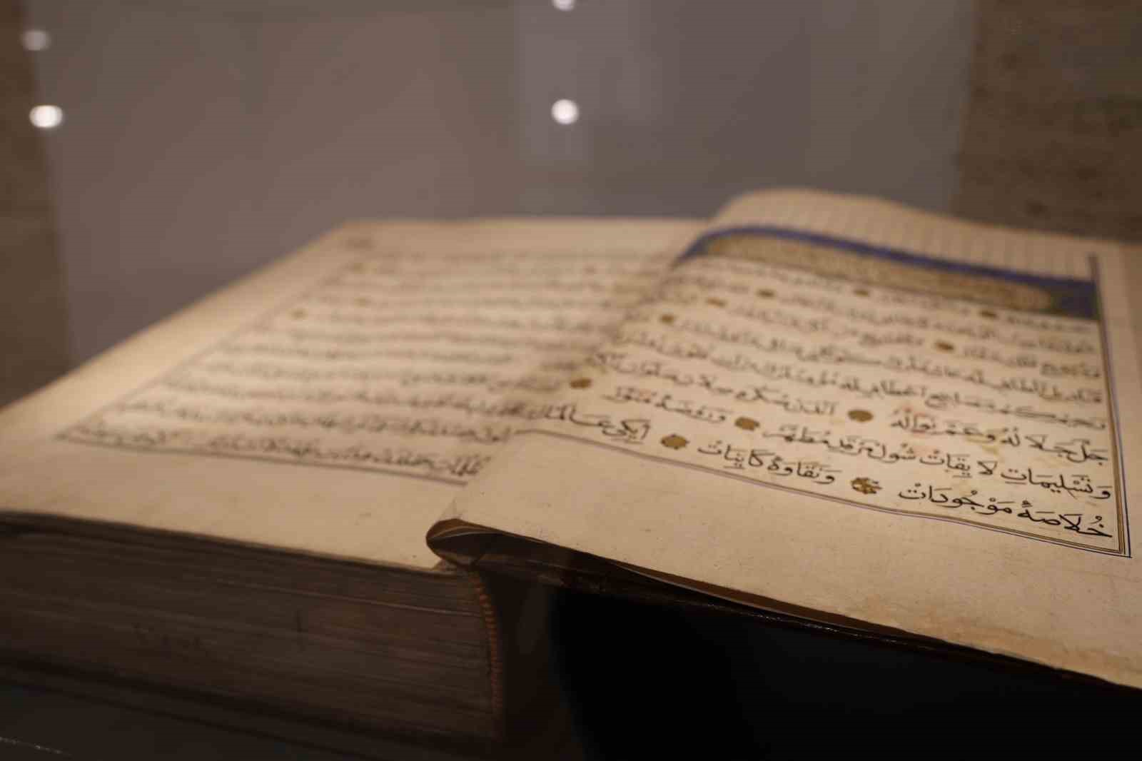 ilk kez istanbul disina cikarilan yazma eserler ahilik muzesinde sergileniyor 1 plcf3VWV