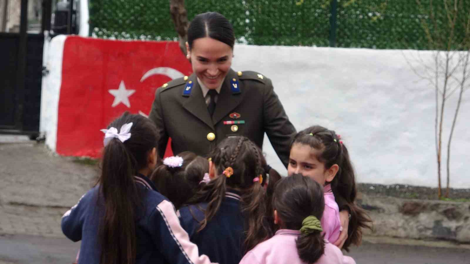 ilk mektuplarini mehmetcige yazdilar mehmetcikten cevap gecikmedi 5 uTJ2zws5