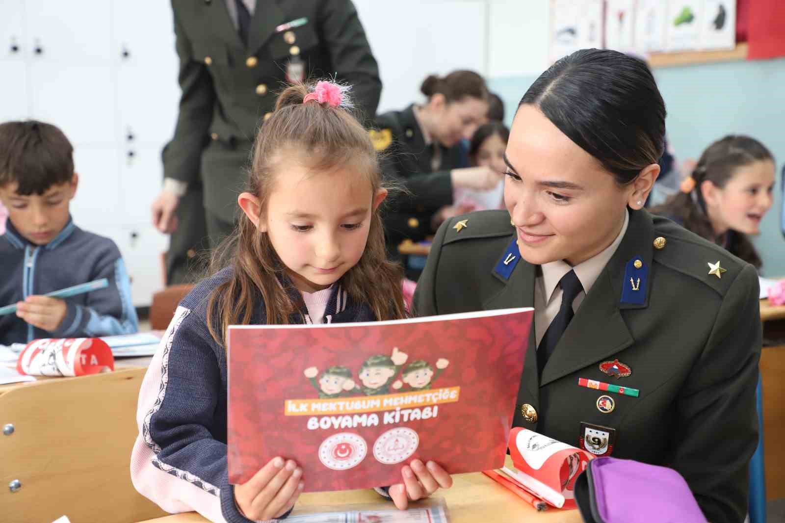 ilk mektuplarini mehmetcige yazdilar mehmetcikten cevap gecikmedi 7 EgDTDXg6