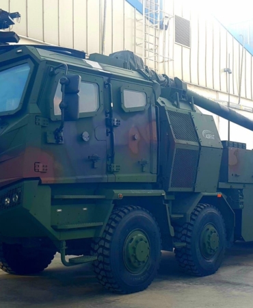 ilk-t-155-tta-entegre-panter-obusu-kara-kuvvetleri-envanterine-girdi-wtsR3Kas.jpg