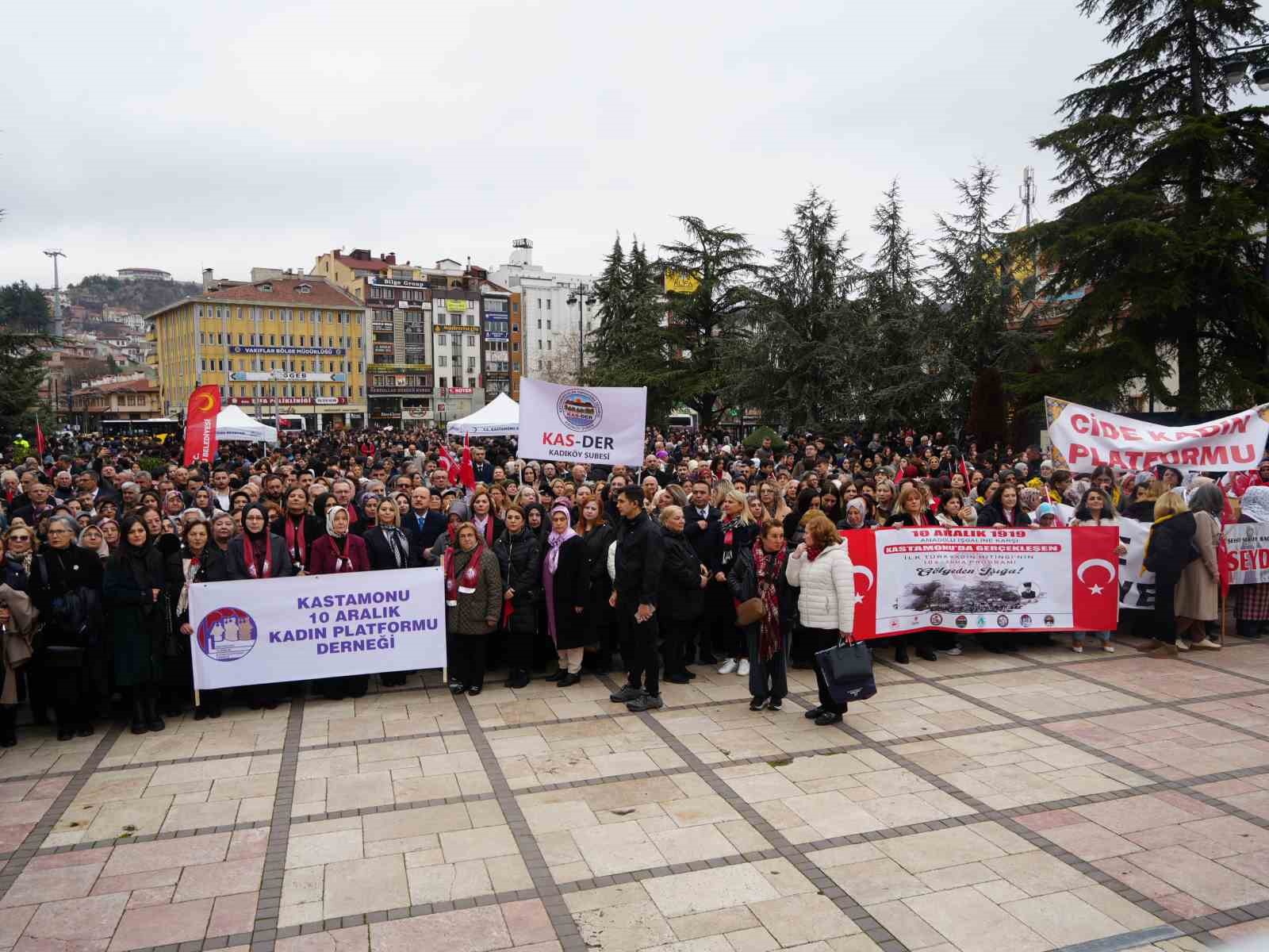 İlk Türk kadın mitinginin 106’ncı yıl dönümünde, birlik ruhu yeniden yaşatıldı 10 ilk turk kadin mitinginin 106nci yil donumunde birlik ruhu yeniden yasatildi 6 W8cYqhu9
