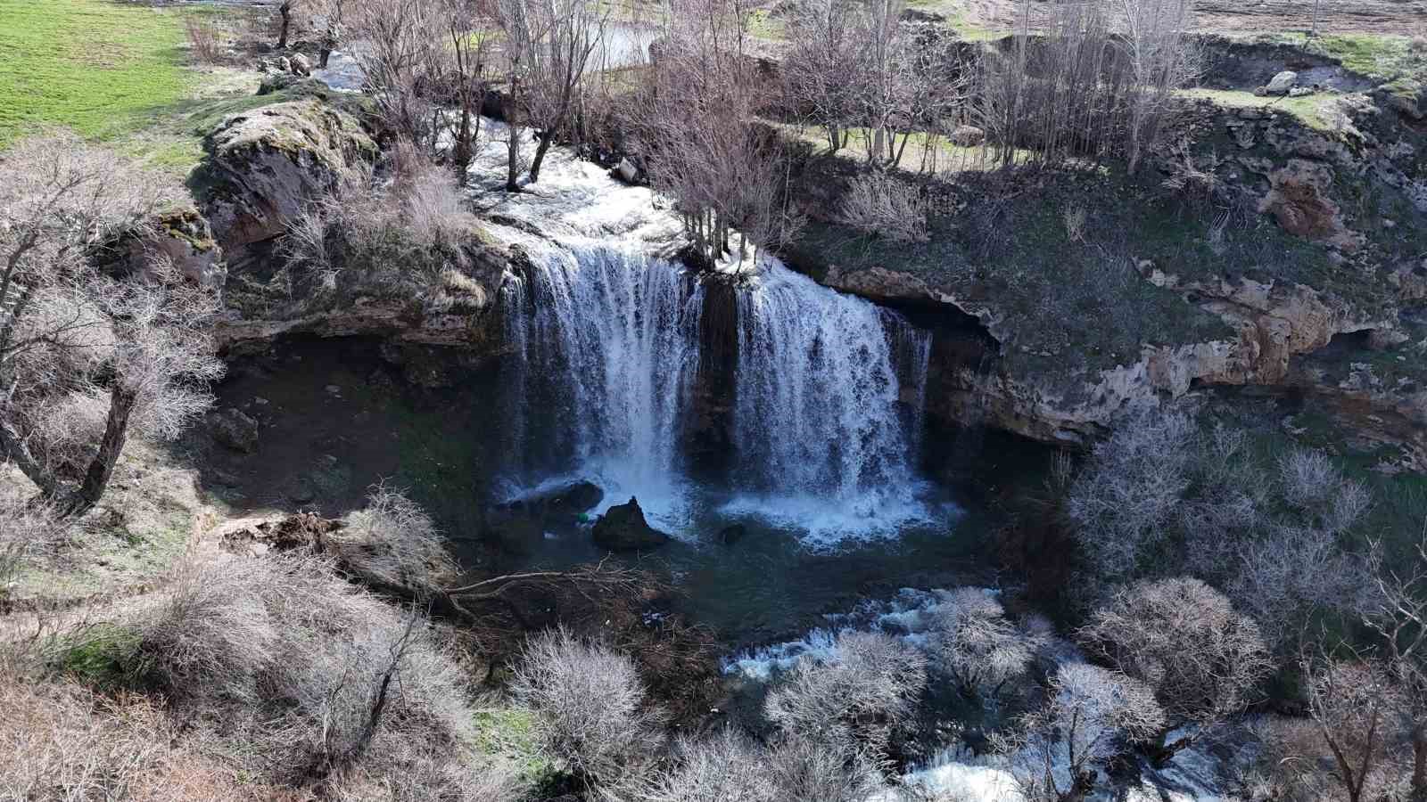 ilkbahar geldi sivasin essiz guzelligi costu 2 OwVzqtnG