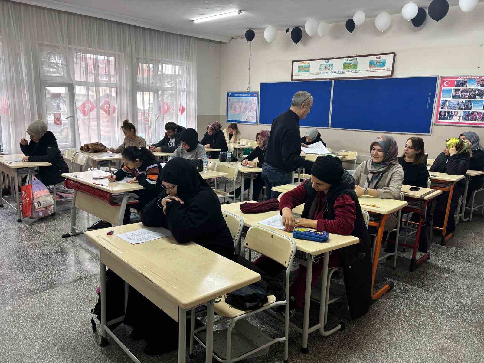 ilkokulda veliler kitap okuma yarismasinda ter doktu 5 bIlDz53D
