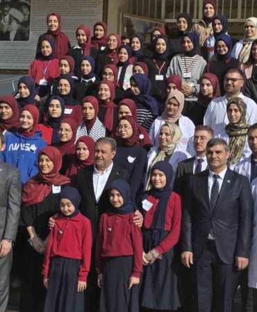 imam-hatip-ogrencilerinden-gazze-icin-anlamli-etkinlik-mThgt89m.jpg