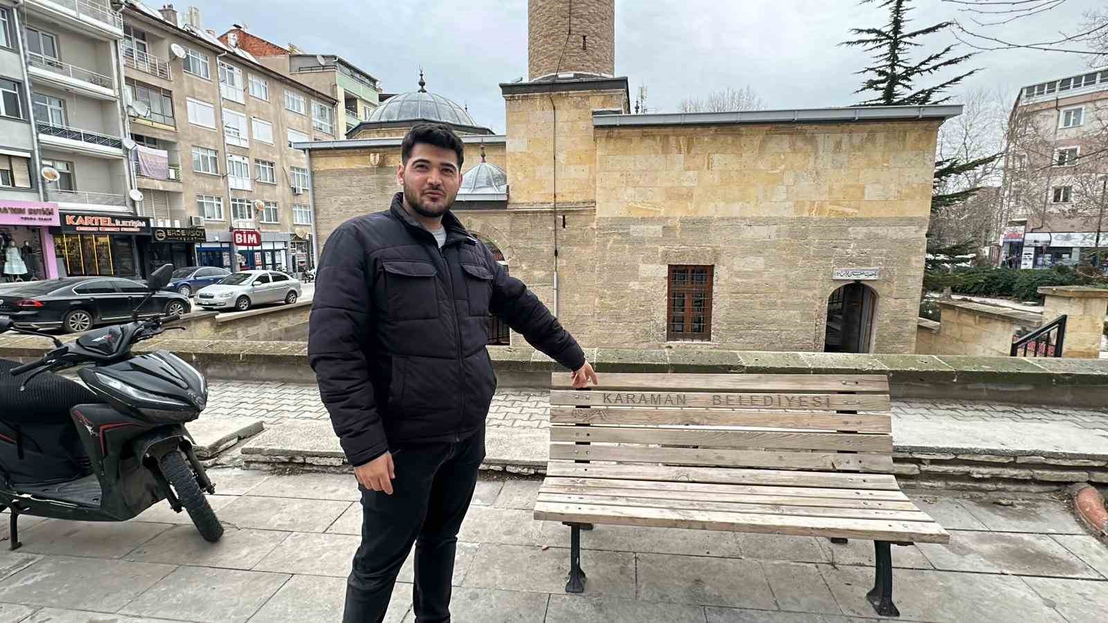 İmamın sahibi gelir alır diye bıraktığı çantayı kaşla göz arasında çaldı 5 imamin sahibi gelir alir diye biraktigi cantayi kasla goz arasinda caldi 1 dRkS2uLW