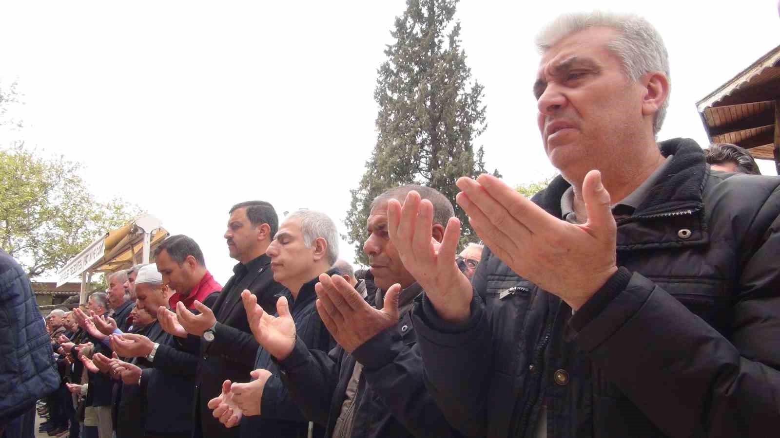 imamin titreyen sesiyle konusmasi duygulandirdi 2