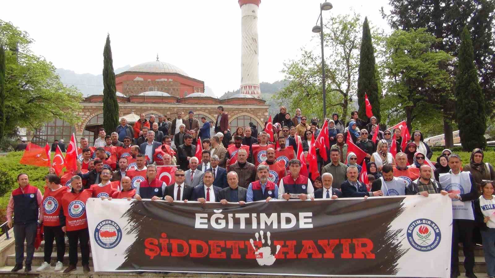 imamin titreyen sesiyle konusmasi duygulandirdi 5 e5UIfiJp