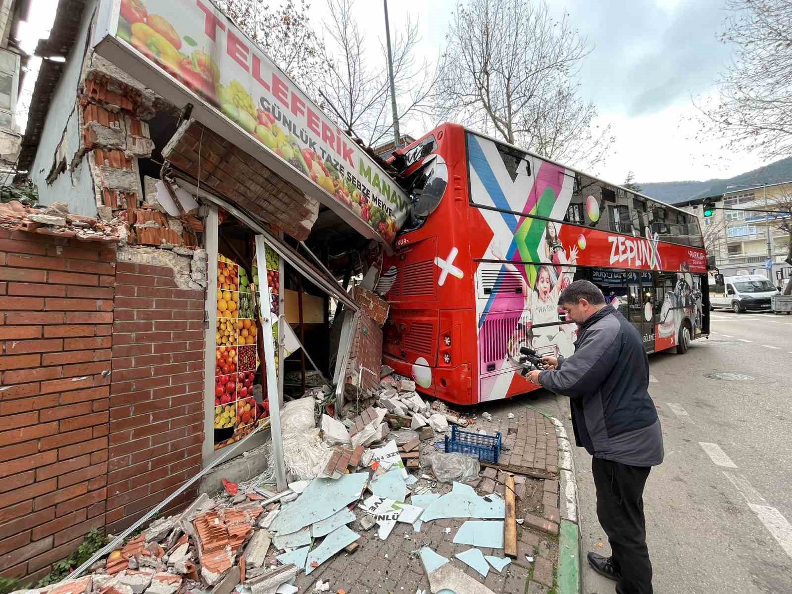 imdat freni bosalan ogrenci otobusu manava daldi 0 RBVPDHmz