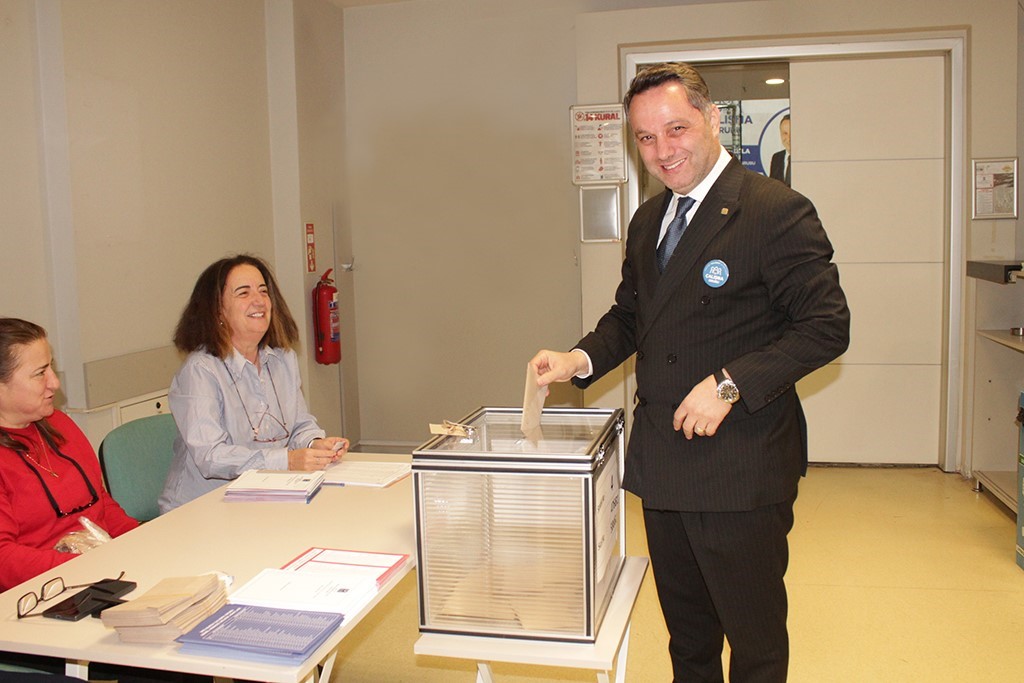imo bursada serdar atilla erdem guven tazeledi 3 RQsrs7QH