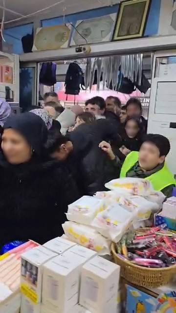 indirimi duyan erkekler de kostu 3 5GdbYn6N