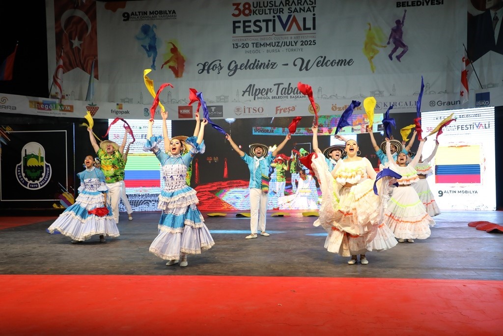 İnegöl Belediyesi kültür sanat festivali bugün başlıyor 9 inegol belediyesi kultur sanat festivali bugun basliyor 5