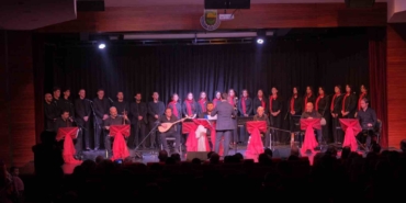 inegol-belediyesi-thm-genclik-korosundan-kulaklarin-pasini-silen-konser-y3RN3hrT.jpg