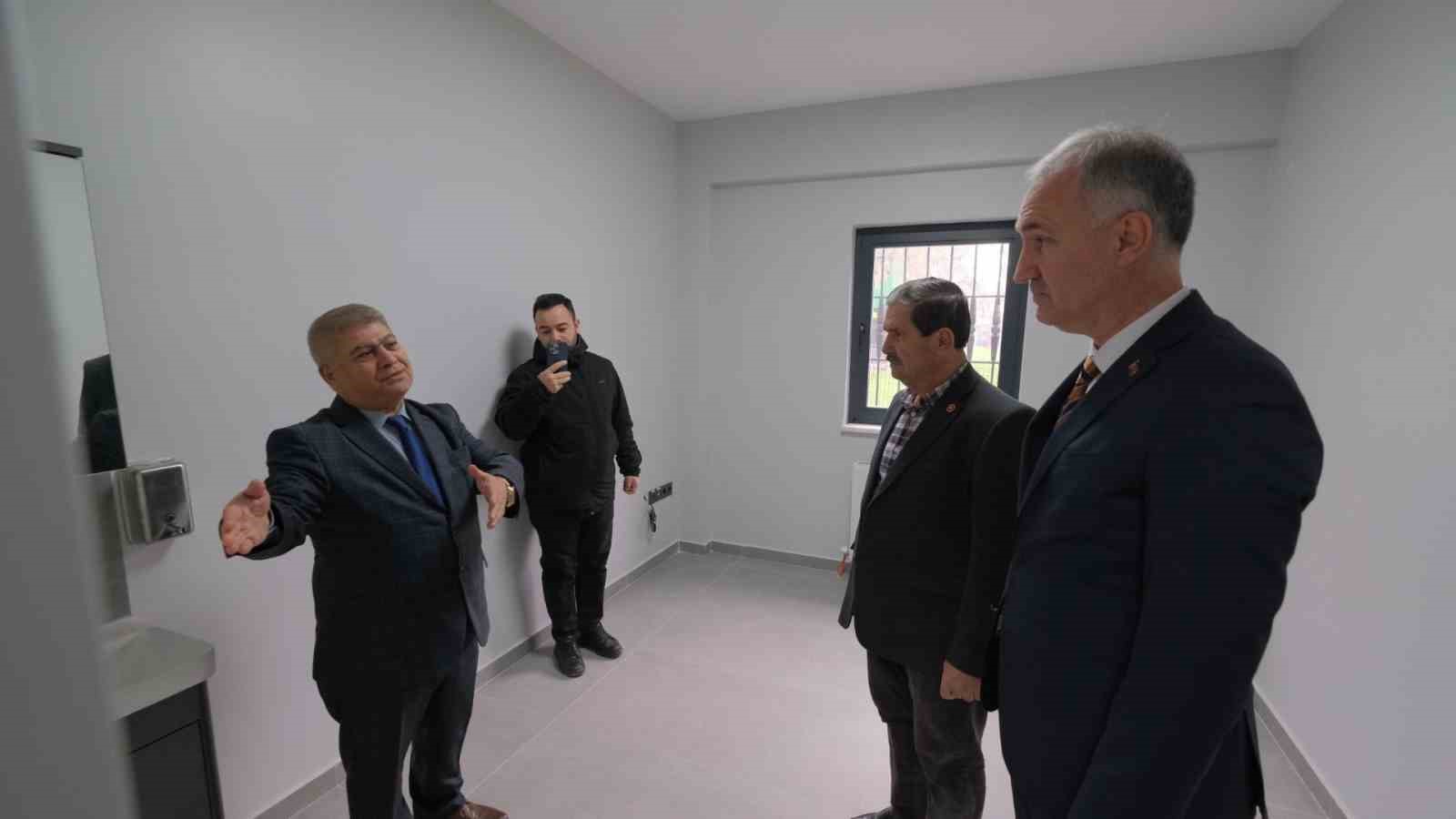 inegol belediyesinin tahsis ettigi arsa uzerine hayirsever ali ipekin yaptirdigi aile sagligi merkezinde sona TVuGhRNO