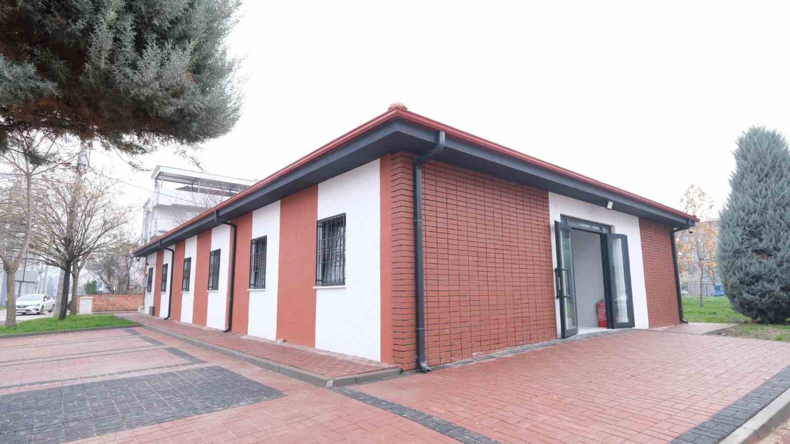 inegol belediyesinin tahsis ettigi arsa uzerine hayirsever ali ipekin yaptirdigi aile sagligi merkezinde sona juy4qmbZ