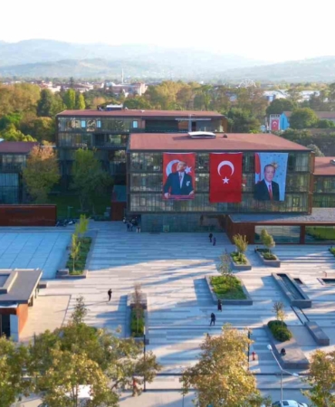 inegol-belediyesinin-tum-hizmetleri-cebinizde-1UBYjJQG.jpg