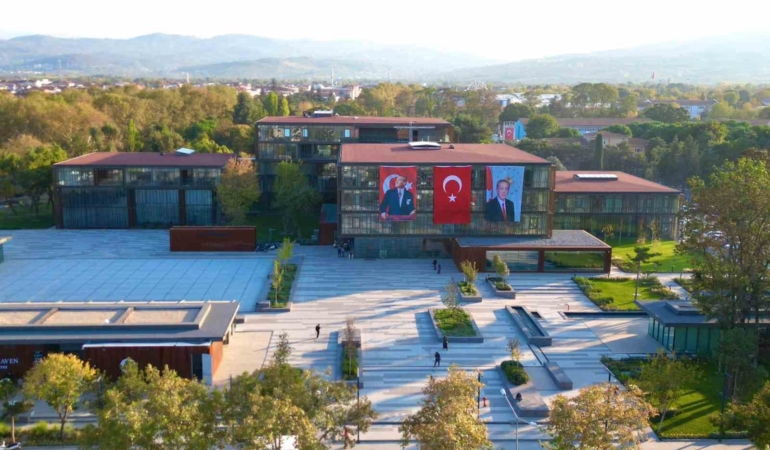 inegol-belediyesinin-tum-hizmetleri-cebinizde-1UBYjJQG.jpg