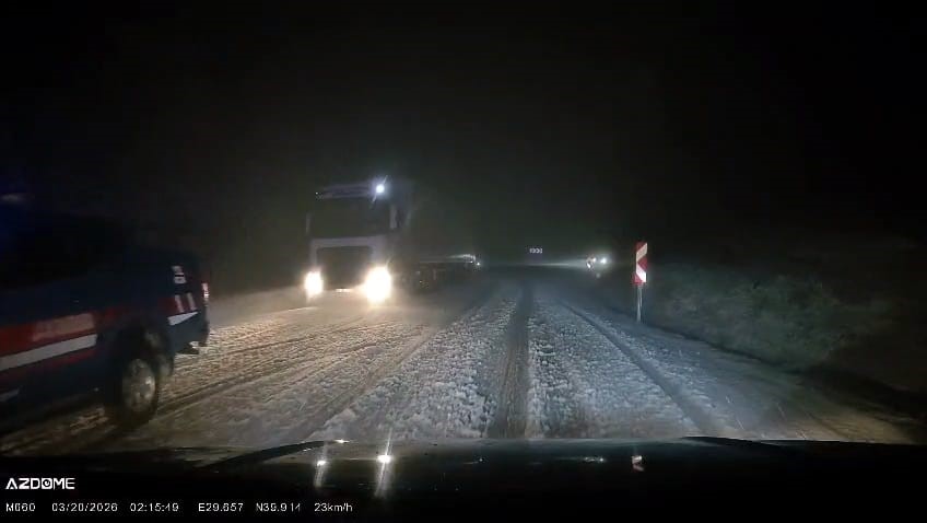 inegol karayolunda etkili olan kar yagisi suruculere zor anlar yasatti 2