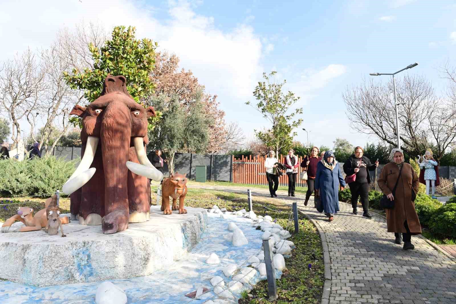 inegol sahnesinde festival var 9 F1UBFpsG